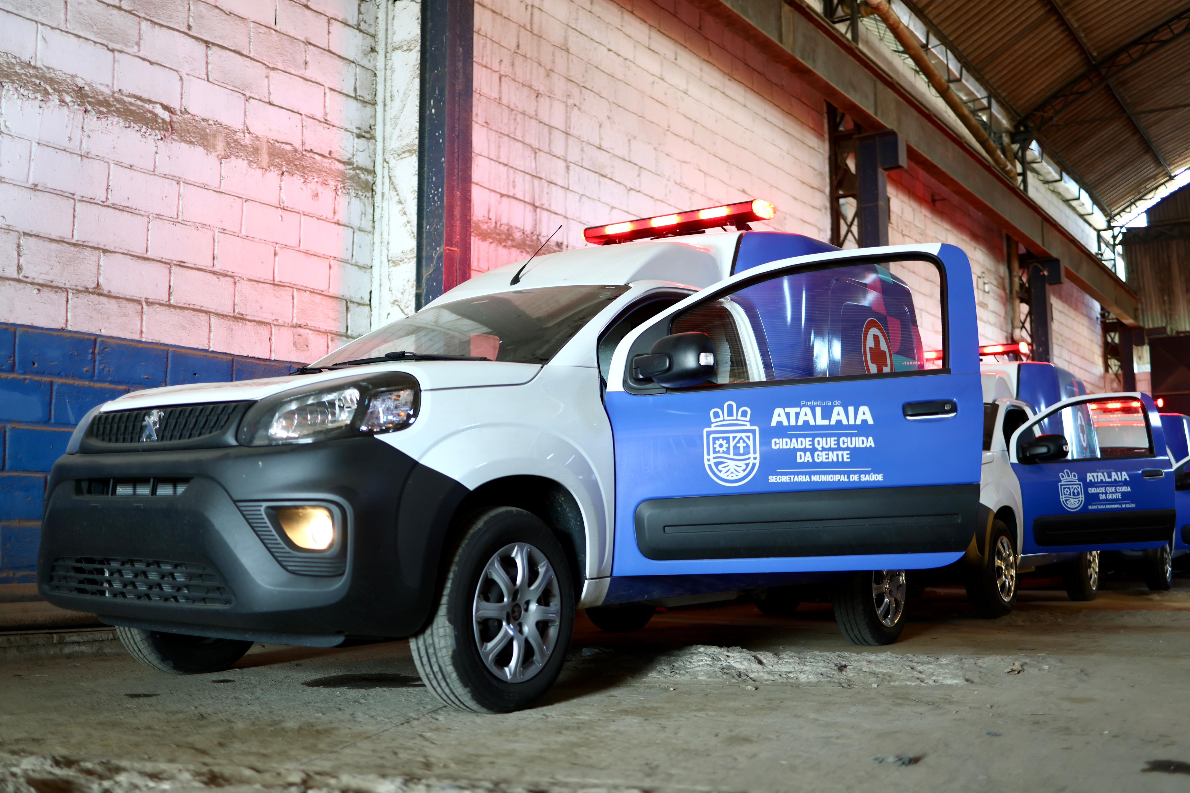 Atalaia reforça frota da saúde com a chegada de novas ambulâncias